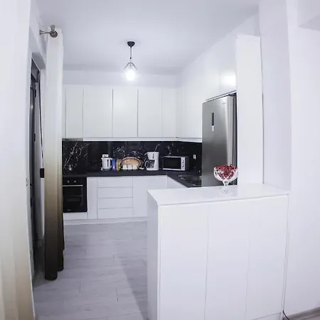Grande Appartement Korce